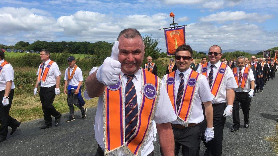 Orangeman gives the thumbs up at Rossnowlagh