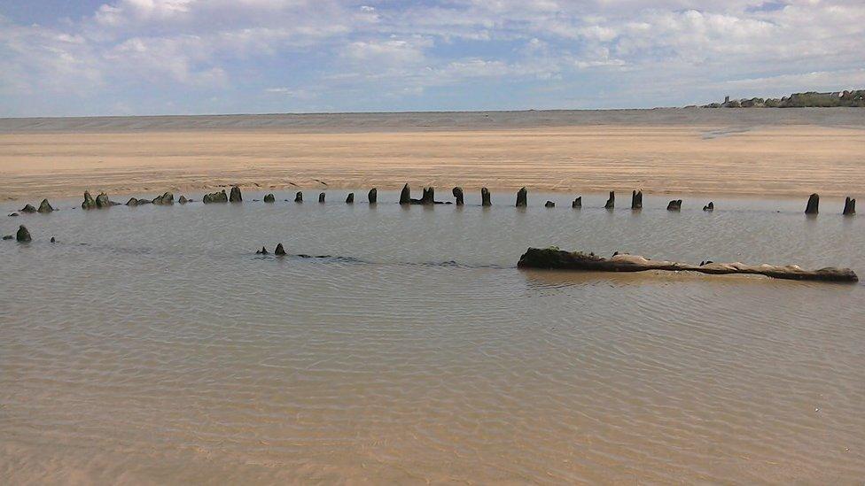 Remains of wreck in north Devon