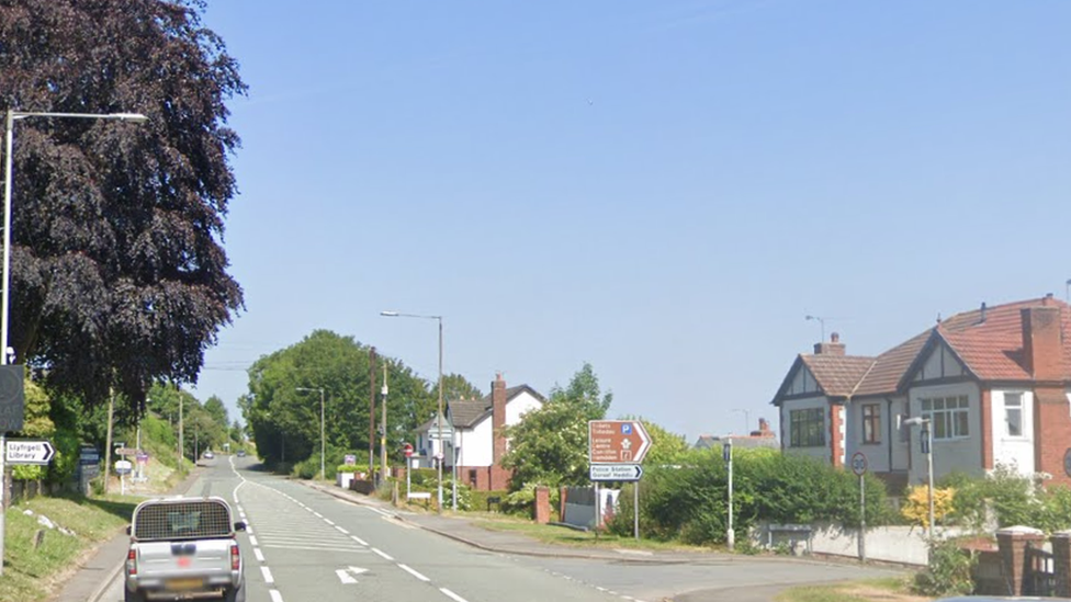 Ffordd Parc y Fron in Holywell