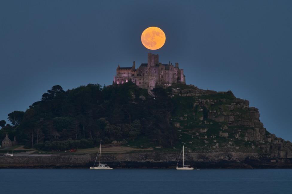 Strawberry Moon seen over St Michael's Mount, Cornwall