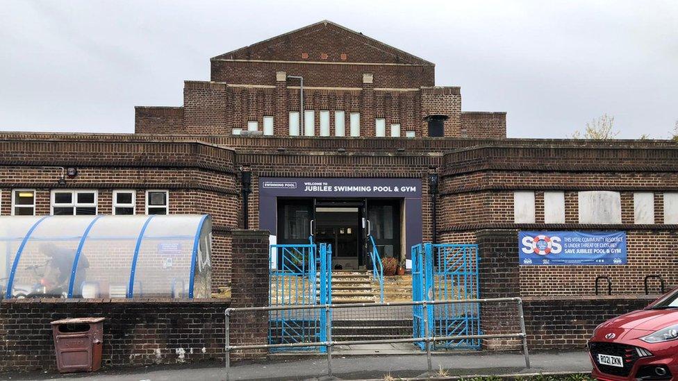 Knowle Jubilee Swimming Pool