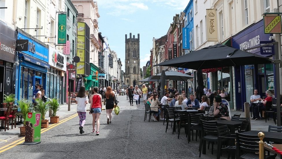 People on Bold Street, Liverpool