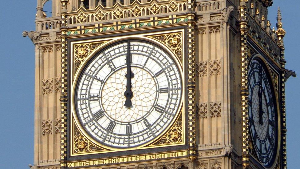 Big Ben clock face in 2007