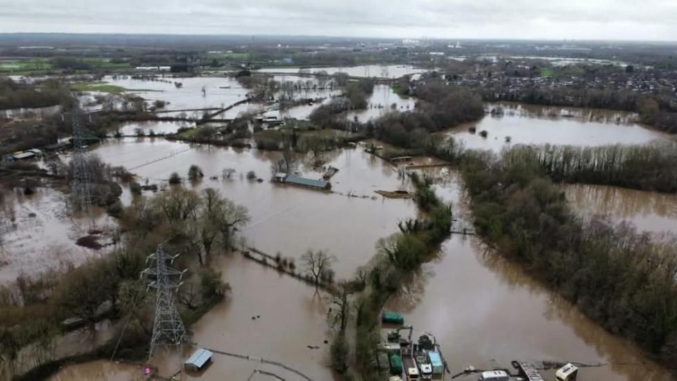 Urmston farm owner's anger over lack of flood warning from EA - BBC News