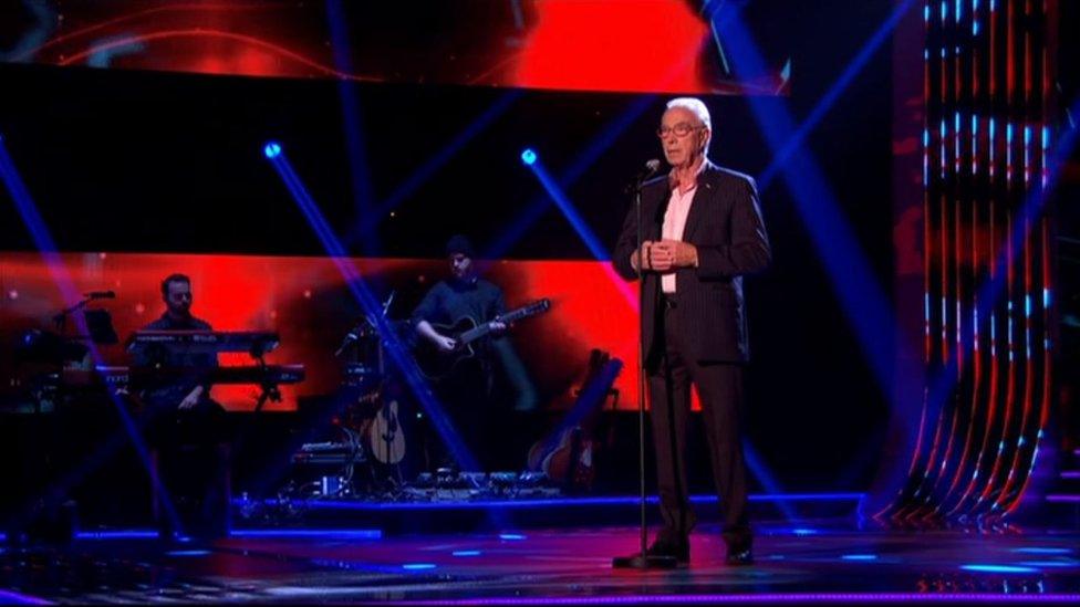 Bernie Clifton on The Voice