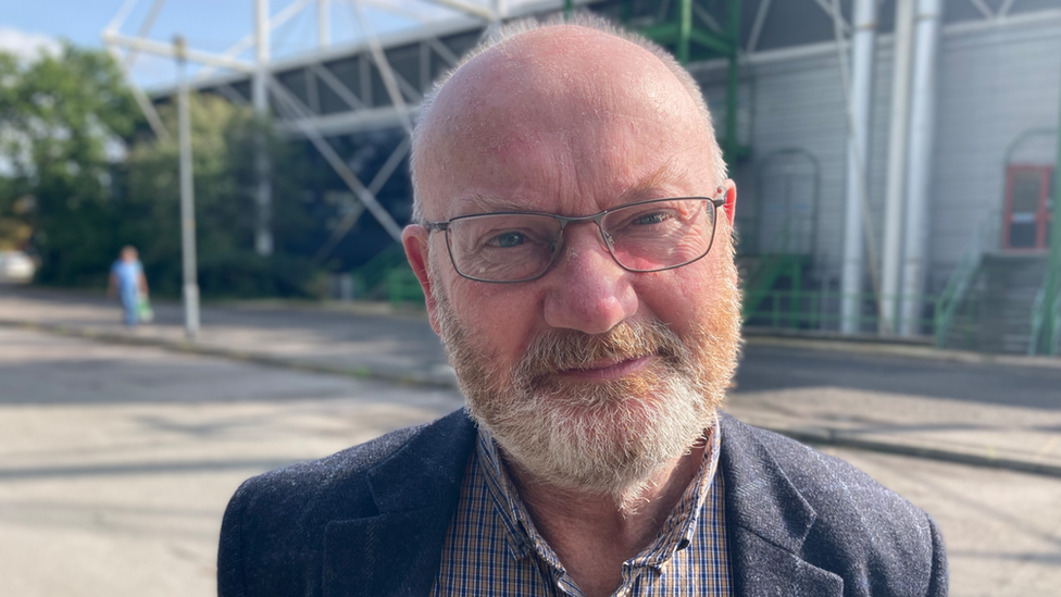 Jim Grant, Labour, Swindon Borough Cllr for leisure outside closed Link Centre