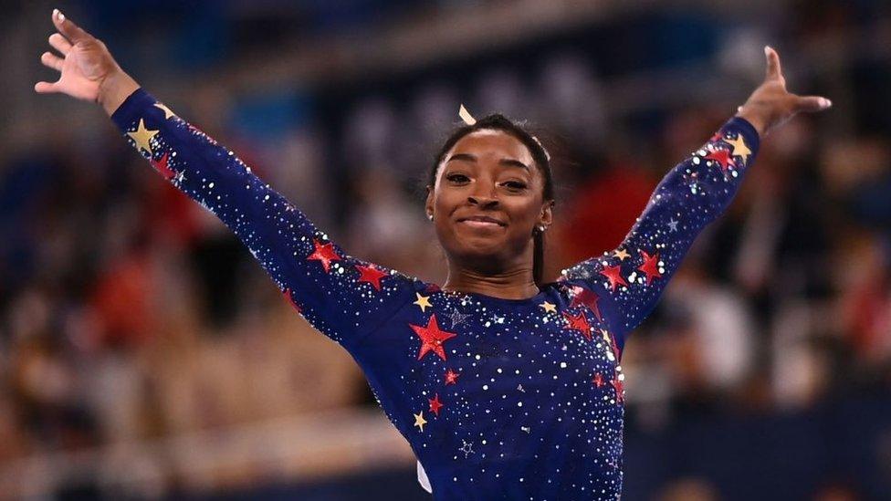 simone-biles.