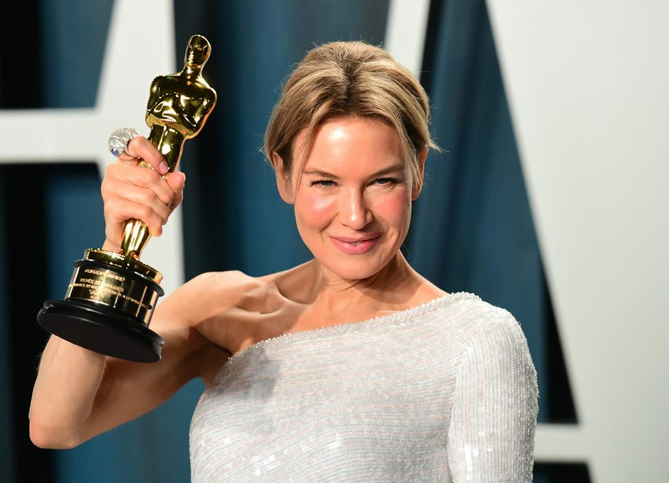 Renee Zellweger at the Vanity Fair Oscar Party