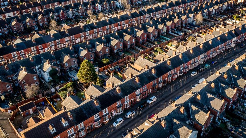 aerial veiw of houses