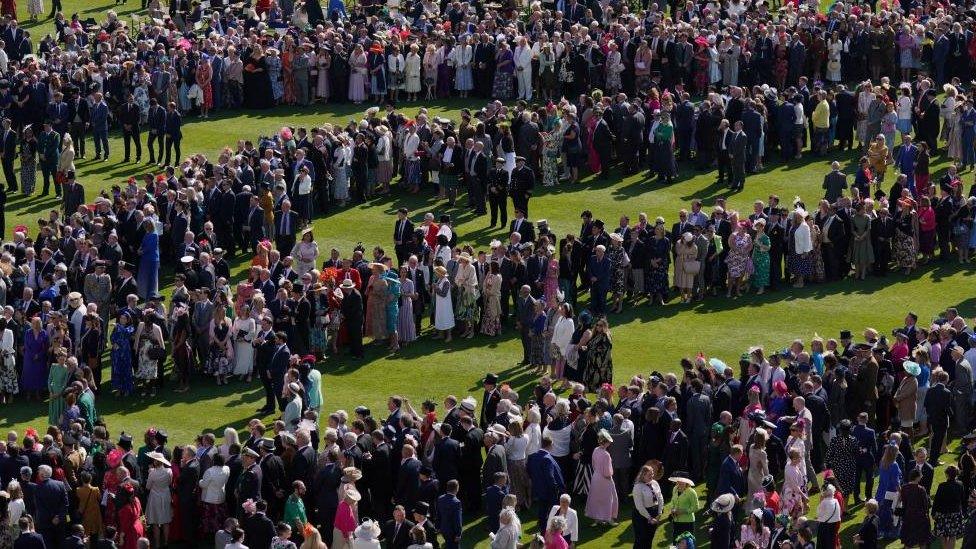 Large crowds at Buckingham Palace garden party