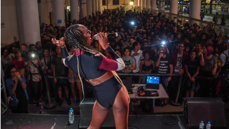 Transgender musician MC Linn da Quebrada performs at the Museum of Art in Rio de Janeiro on August 25, 2017