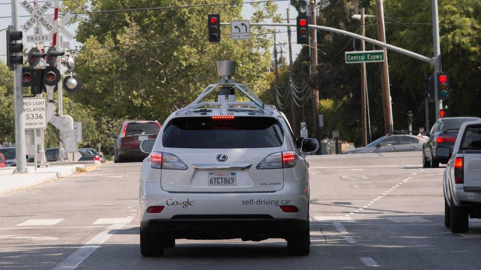 Google Lexus in city