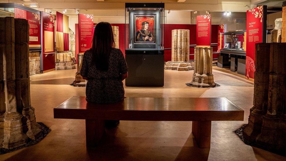 Richard III in place in York