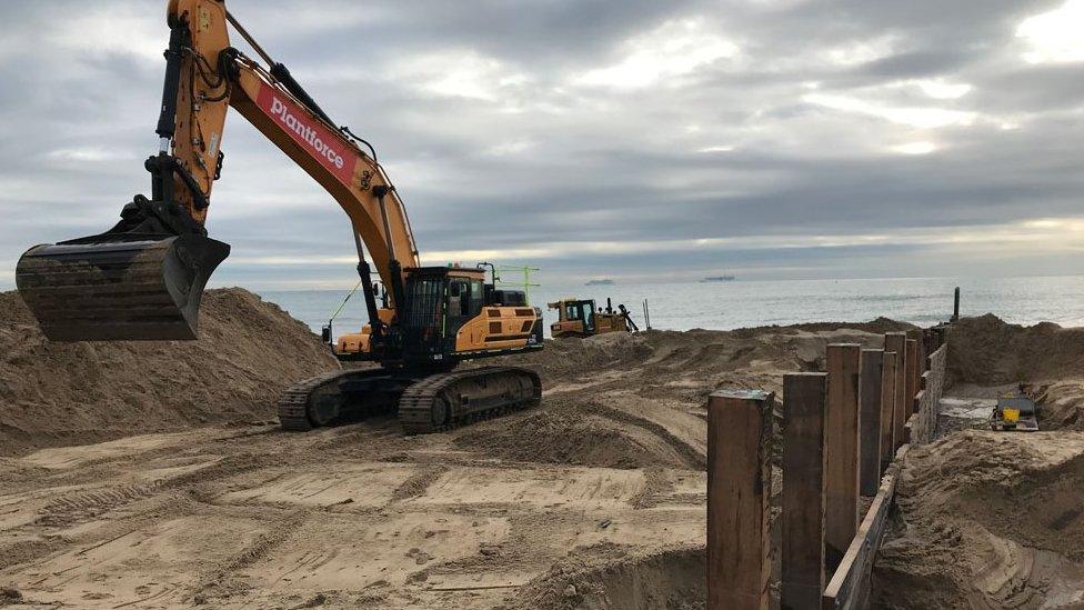 Groyne replacement works