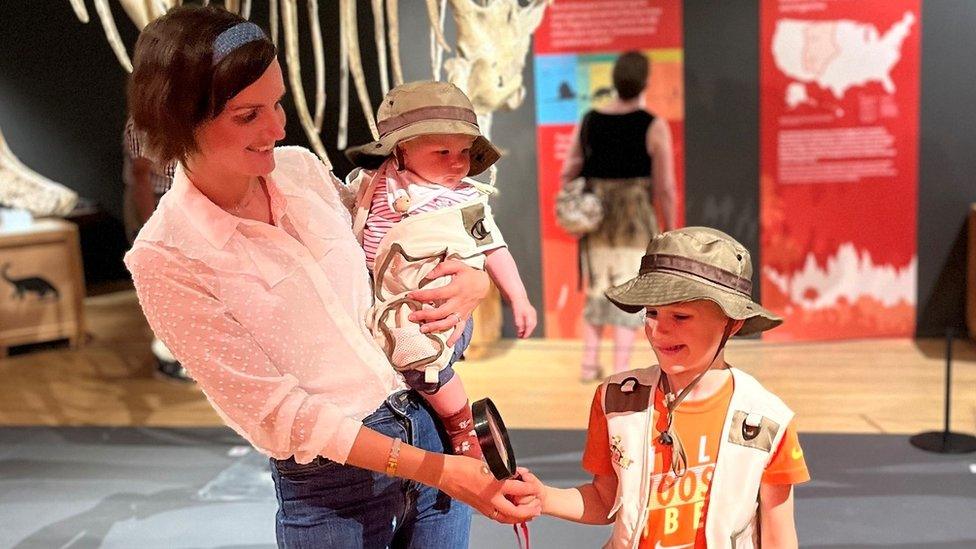 Jessica with her daughter Inès and son Stanley