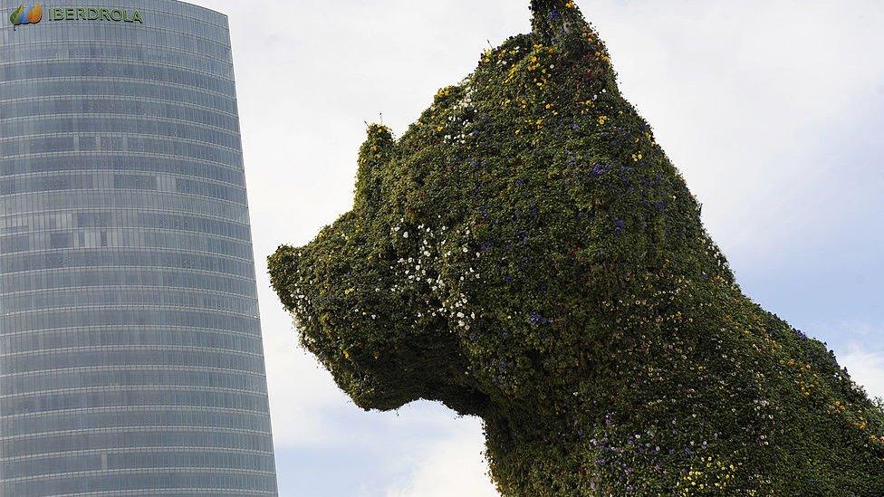 Jeff Koons' sculpture 'Puppy