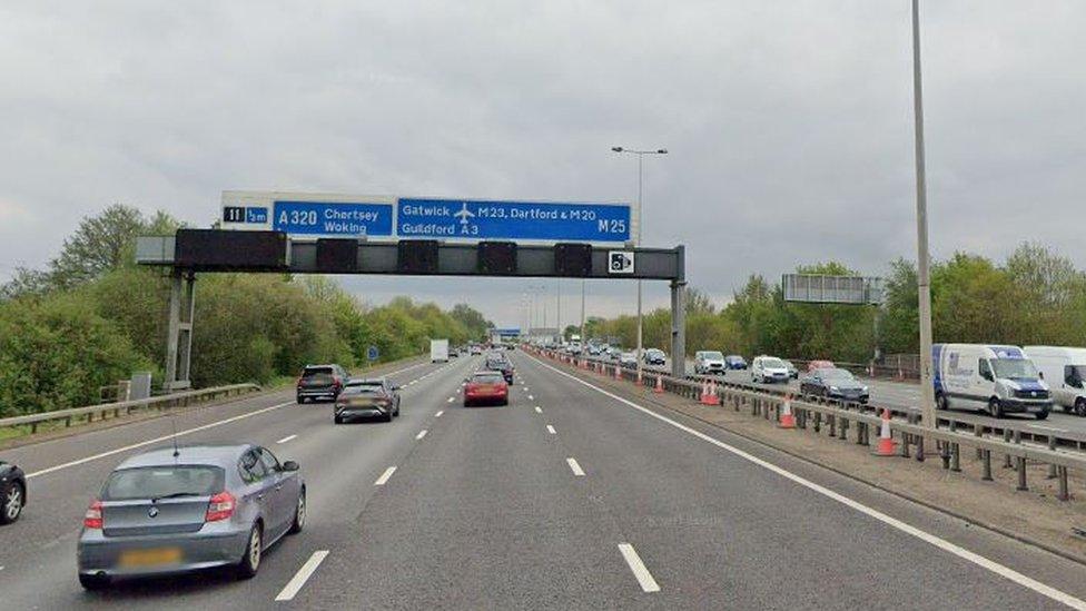 M25 between junctions 11 and 12