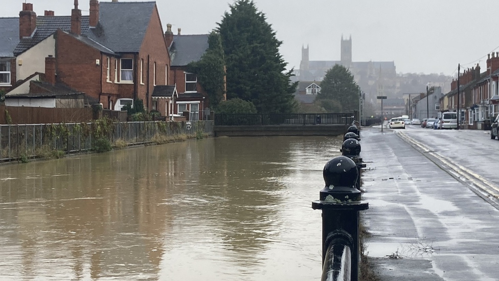 High water levels at Sincil Dike