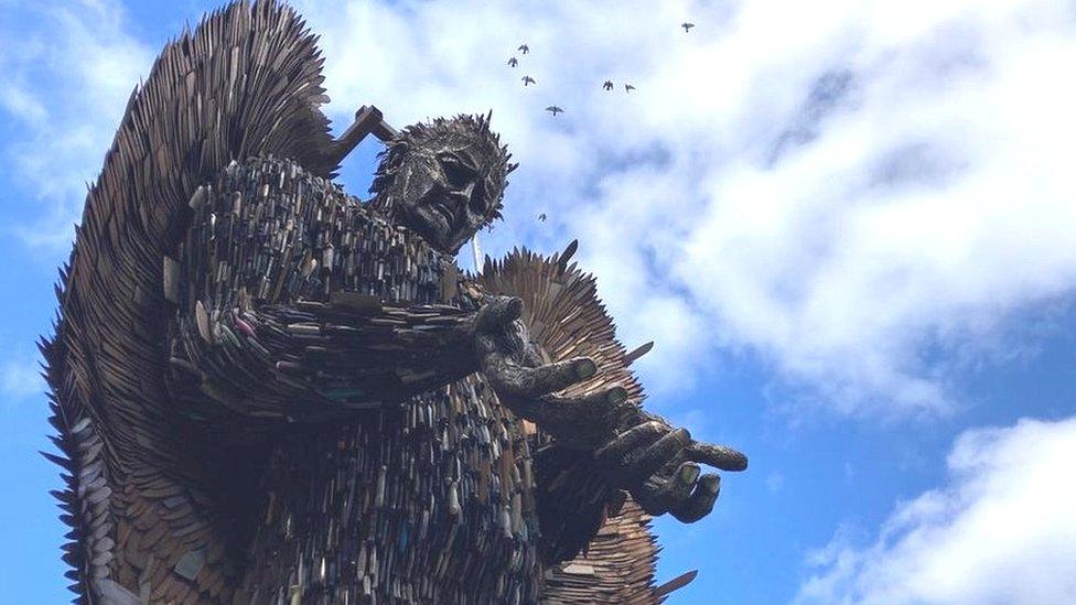 Knife angel