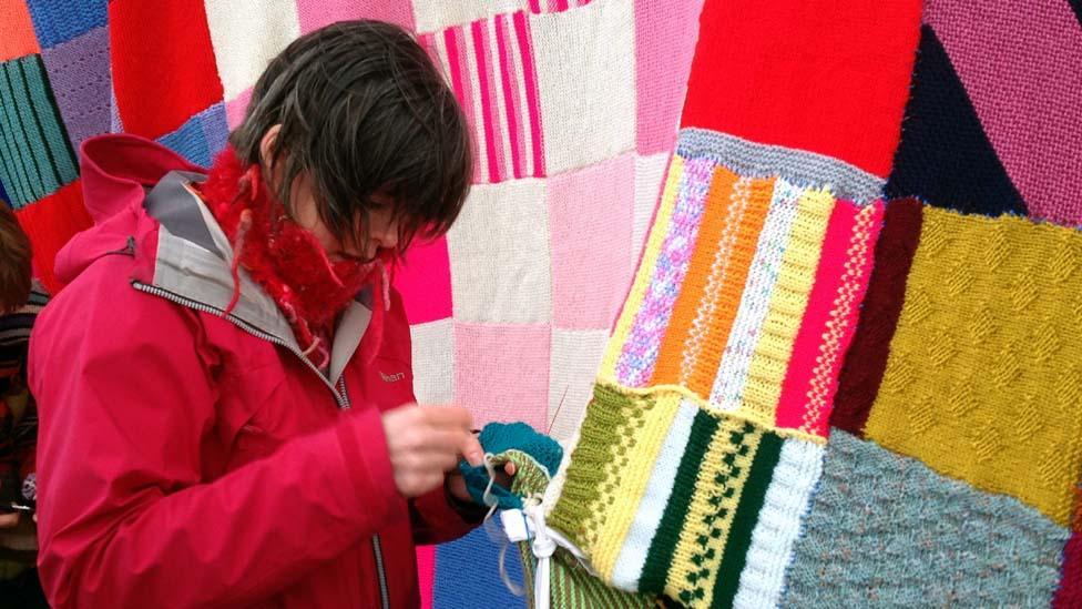 Fixing the tea cosy