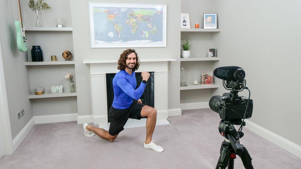 Joe Wicks exercising at home