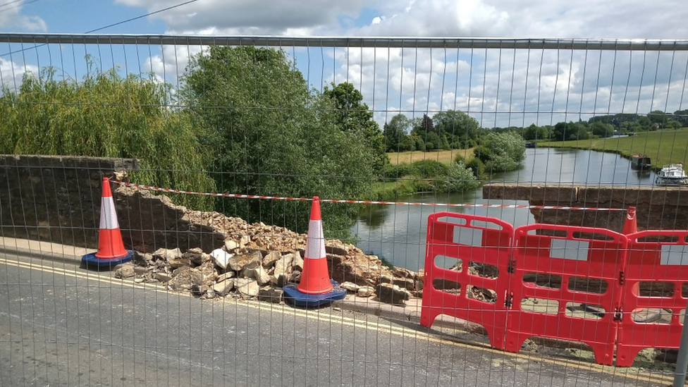 The damaged Ha'Penny bridge with a cordon around it