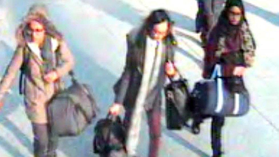 (L-R) Amira Abase, Kadiza Sultana and Shamima Begum at Gatwick Airport in 2015