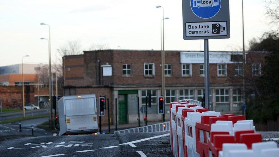 Traffic waiting near Askew road