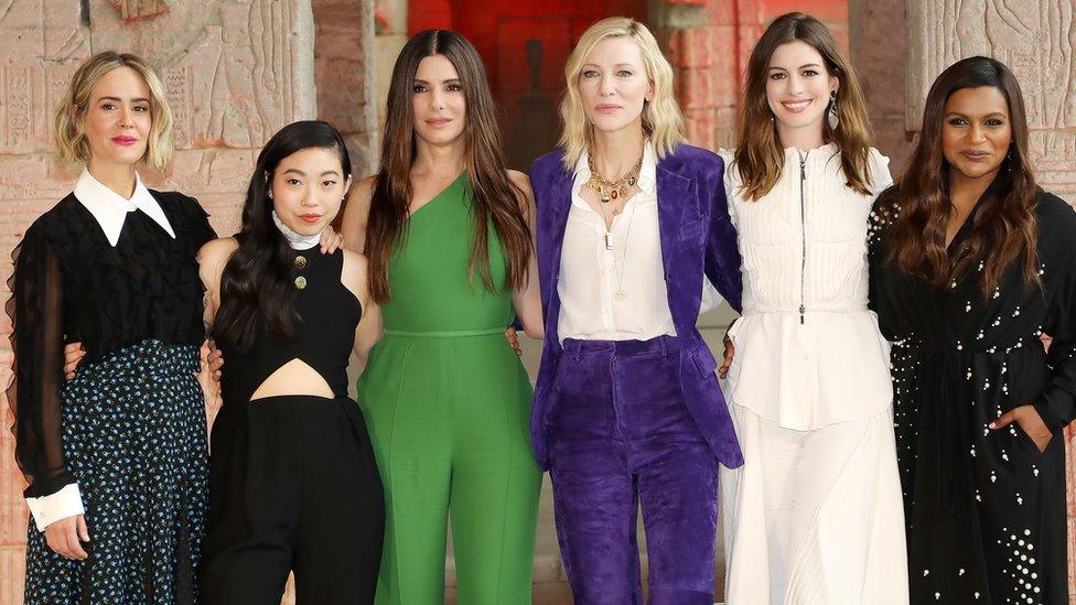 Sarah Paulson Awkwafina, Sandra Bullock, Cate Blanchett, Anne Hathaway and Mindy Kaling