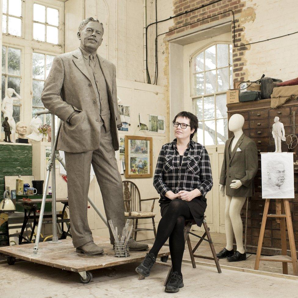 Hazel Reeves with Nigel Gresley statue