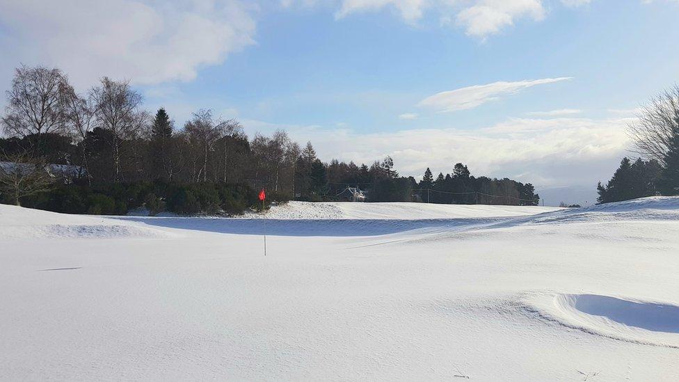 Snow at the 18th hole of Newtonmore golf course