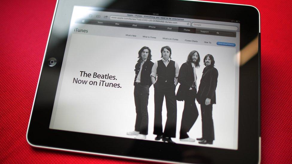 iTunes site on tablet