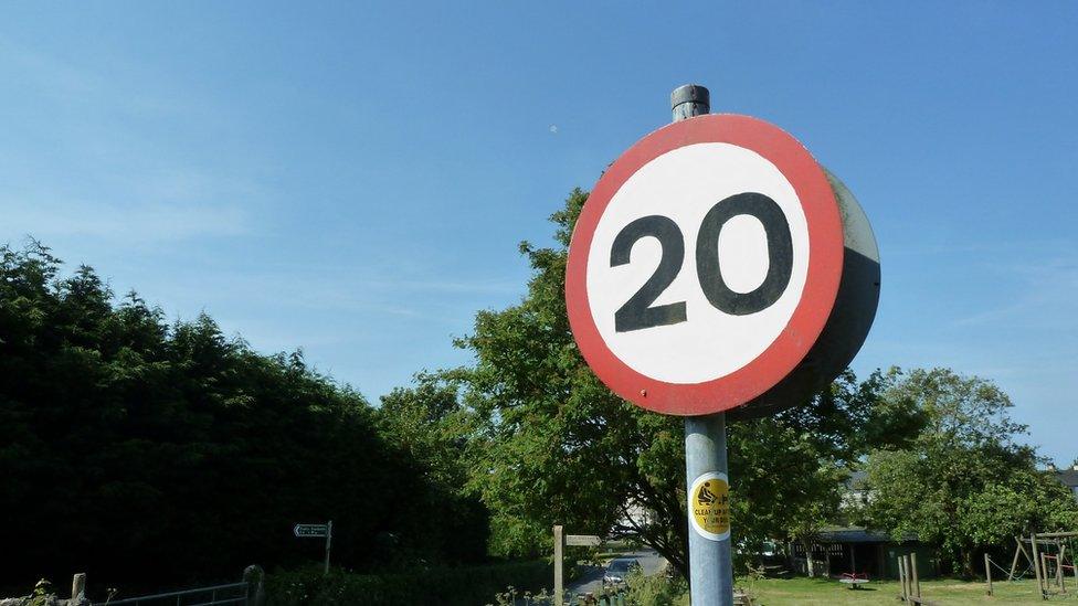 20mph sign