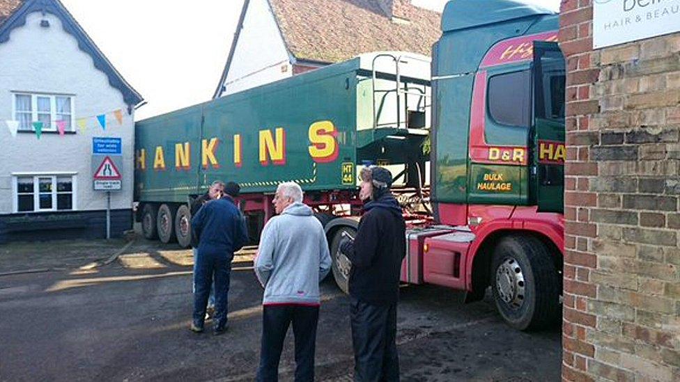 Lorry stuck in Walkern High Street