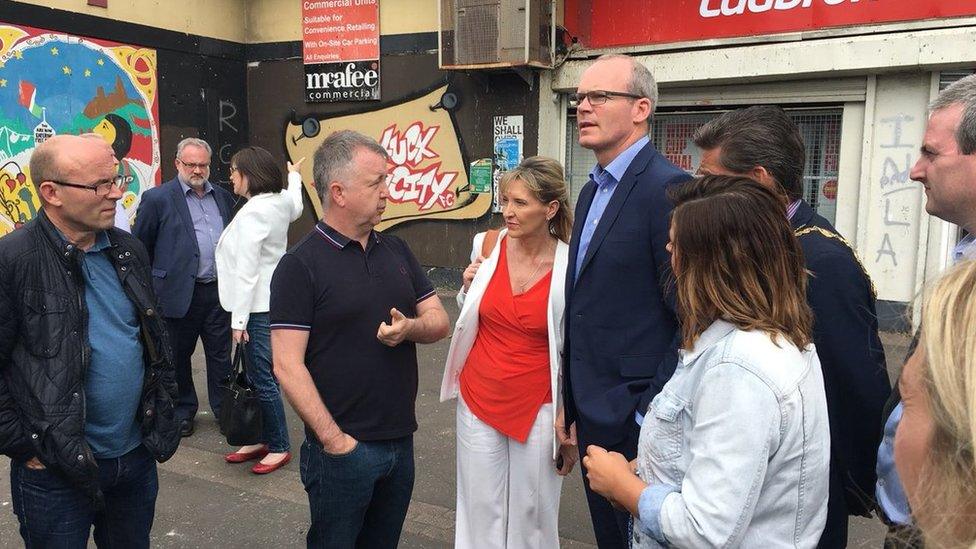 SIMON COVENEY MEETS CROWDS IN DERRY INLCUING MARTINA ANDERSON