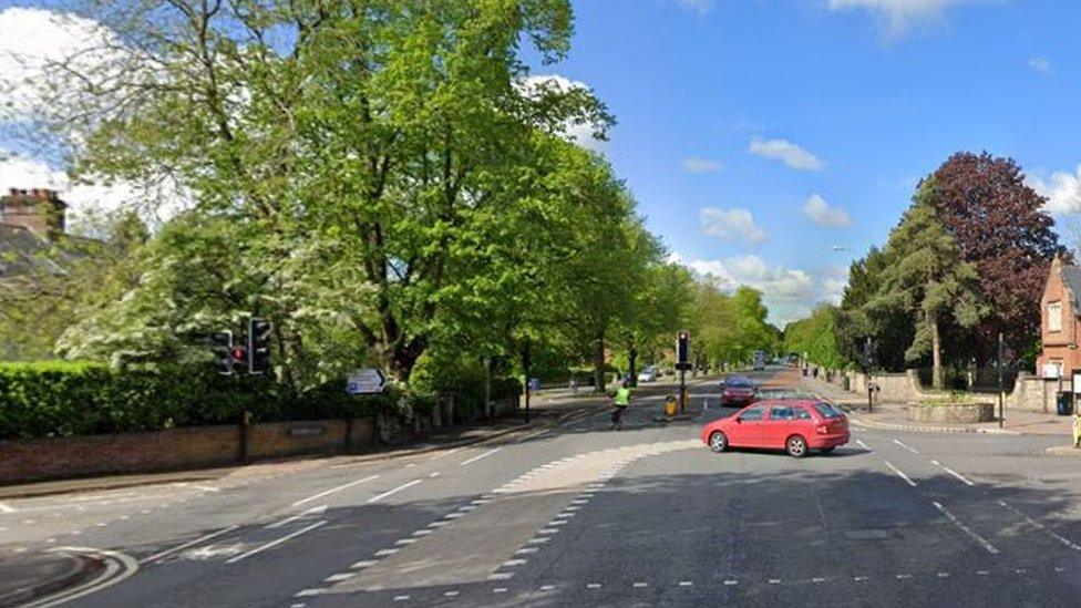 Junction of Headley Way and London Road in Headington