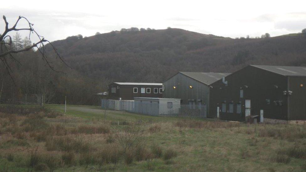 Clear day at Cwmfelinfach