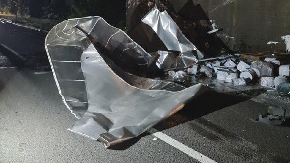 Lorry hit low bridge on A5, in Leicestershire