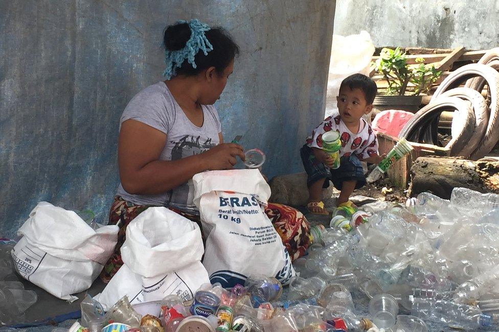 Sorting plastic