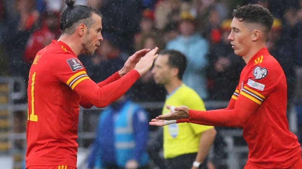 Gareth Bale a Harry Wilson