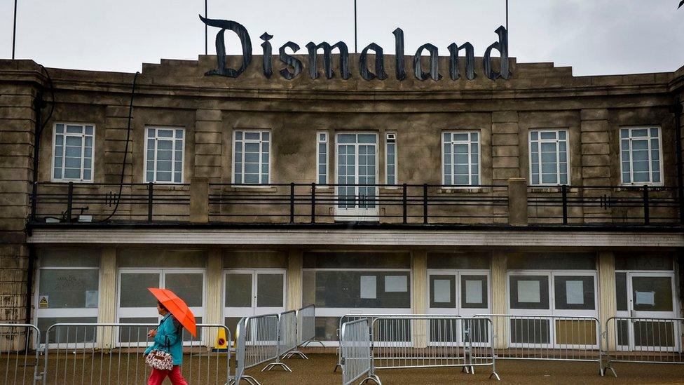 Dismaland entrance