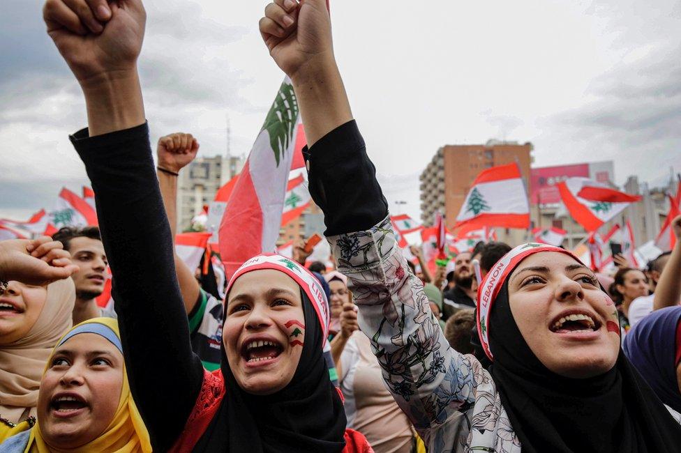 Anti-government protesters at al-Nour Square in Tripoli, Lebanon (23 October 2019)