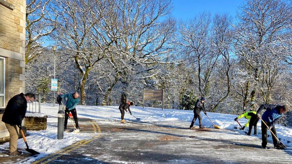 volunteers clear pathways in Maesteg