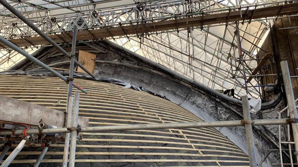 Leeds Town Hall dome