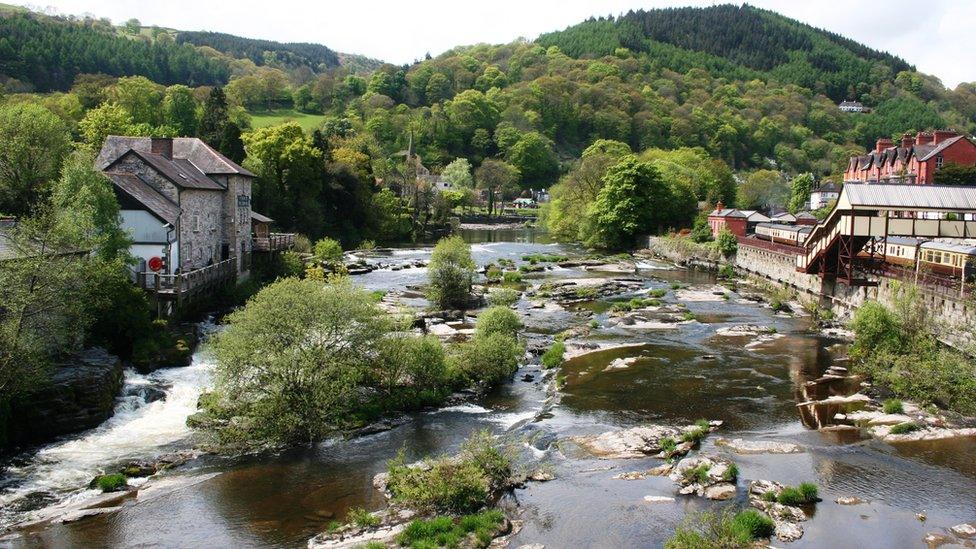 The River Dee at Llangollen