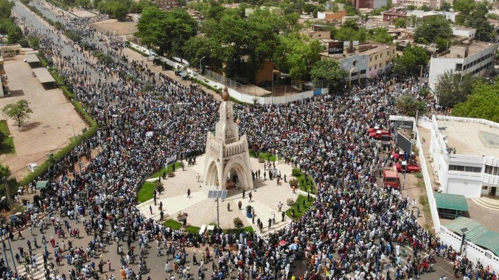 Protests in Bamako, 5 April