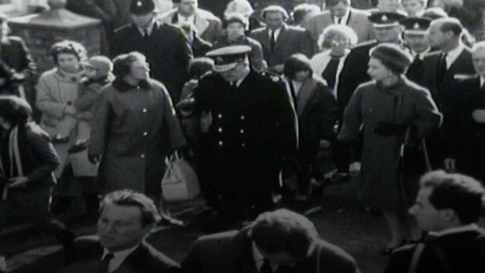 Queen visiting Aberfan