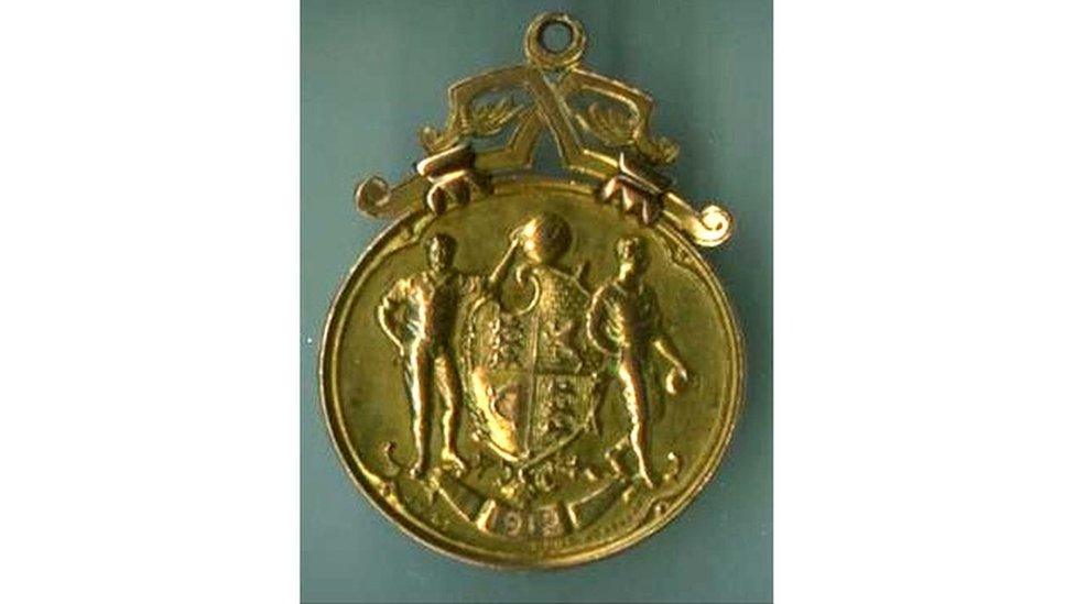 Barnsley FA Cup winners' medal, 1911-12