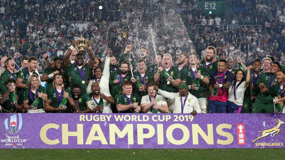 Siya Kolisi of South Africa lifts the Webb Ellis Cup and celebrates with team mates after their side win the Rugby World Cup 2019 Final between England and South Africa at International Stadium Yokohama on November 2, 2019 in Yokohama, Kanagawa, Japan