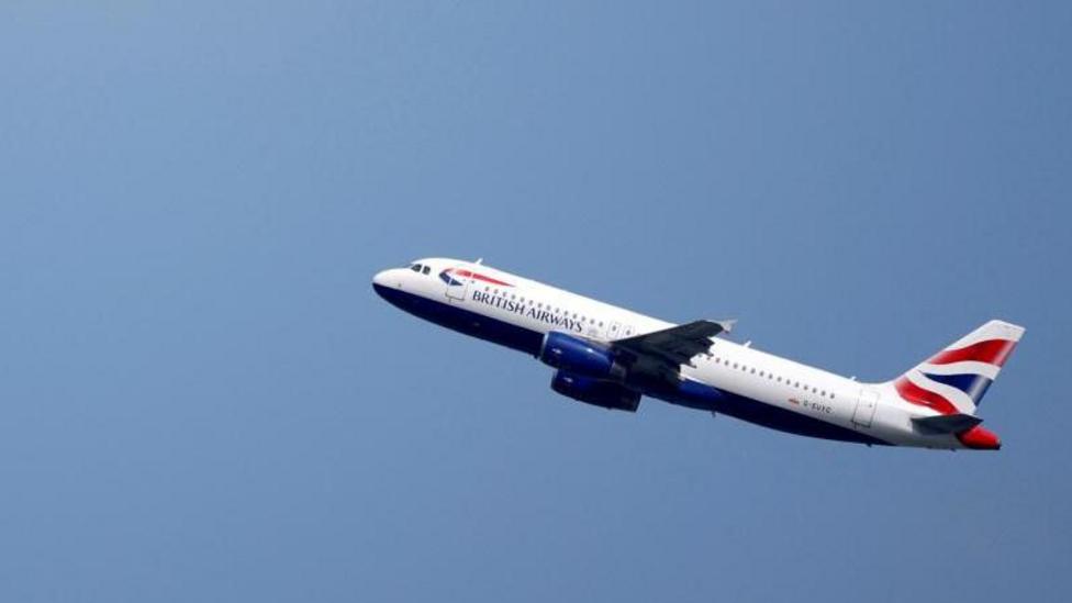 British Airways flight called mayday on approach to Heathrow